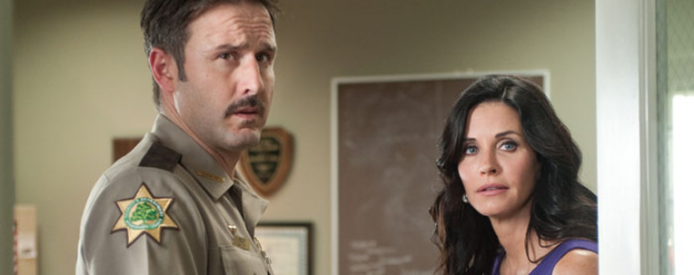 New trailer and hi-res photo featuring David Arquette and Courteney Cox from Wes Craven’s SCREAM 4