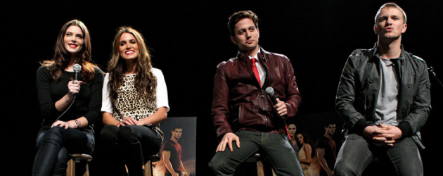 Video: Front row at the BREAKING DAWN Dallas Q&A with Ashley Greene, Nikki Reed, Jackson Rathbone & Charlie Bewley – the full 33 minutes!