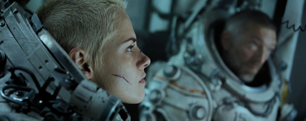 UNDERWATER trailer & poster – Kristen Stewart and Vincent Cassel fight a deep sea threat
